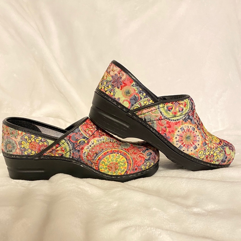 Sanita Floral Medallion Tapestry Boho Clog size 37